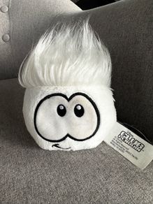 Club Penguin white puffle