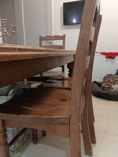 Kitchen Table and Chairs