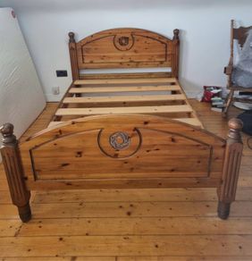 Lovely Extremely Solid 4Ft 6 Double Bed Frame - Can Deliver