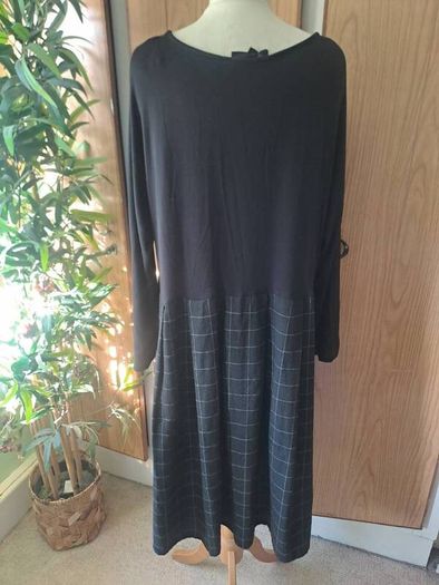 Kokomarina black winter dress with pockets