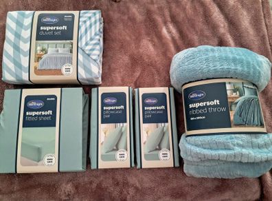 Silent night brand new Bedding Set - Must go