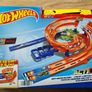 Hot Wheels Circuit Looping Whip Around Raceway Track 2 Diecast Cars Image 8