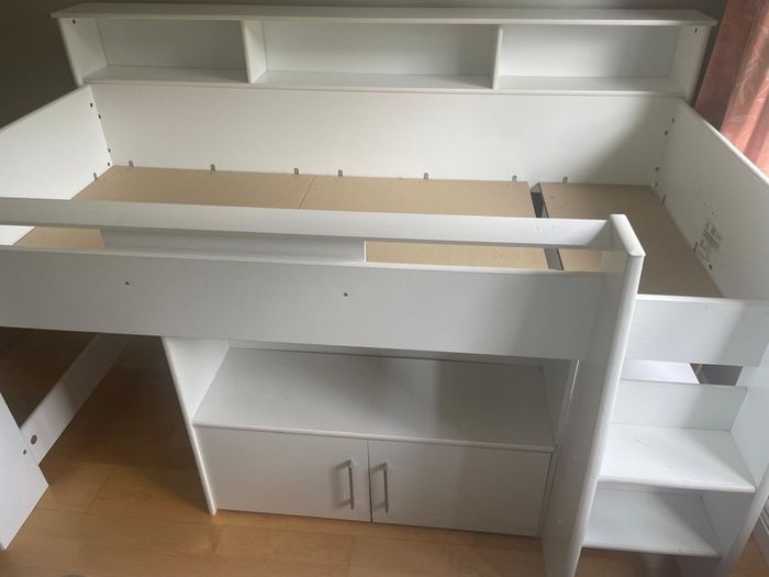 Children's bed with storage