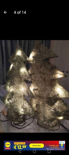 2 plugin Christmas tree decorations