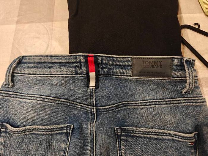 Women's Jeans Bundle - Tommy Jeans (Size 30) & ONLY Black Crop (Size 28-30)