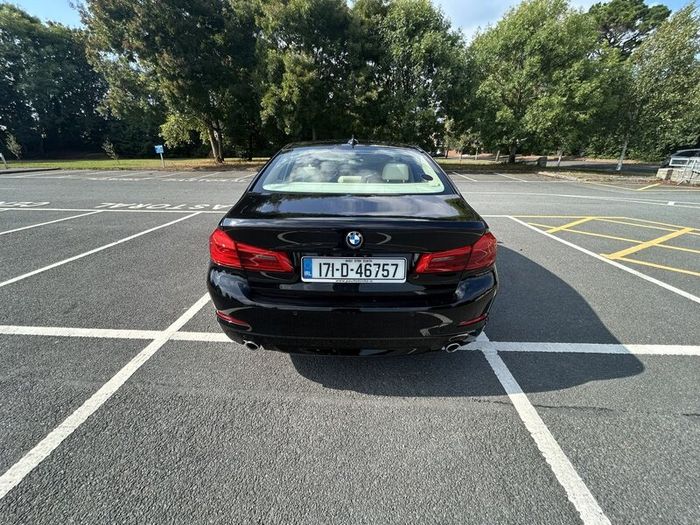 BMW 5-Series 2017 // Cream Leather // Very Low Kms