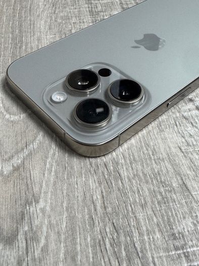 iPhone 16 Pro 256GB Unlocked Natural Titanium | 100% Battery