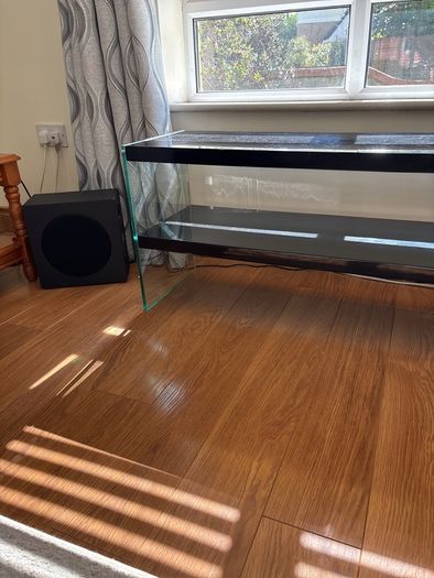 Glass tv unit