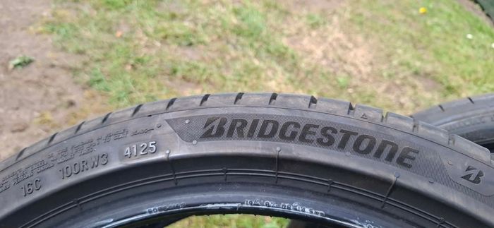 Tyres 225/40/19
