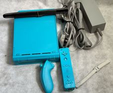 Blue Nintendo Wii V2