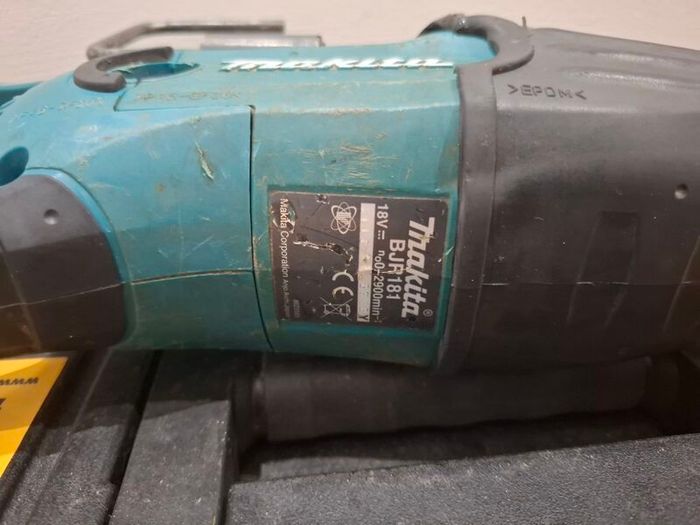 Makita reciprocating saw