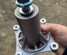 Spindle - replacement for tractor / rideon mower