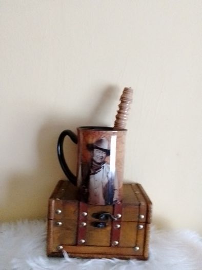 John Wayne Mug with spice stick