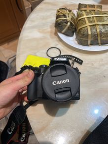 canon eos 1000d