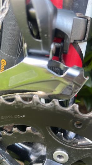 TREK 55cm red/black Claris Groupset