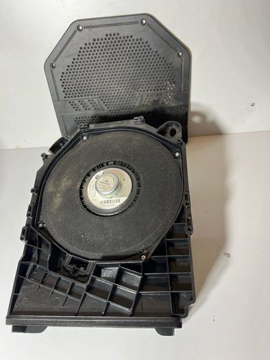 Bmw 2009 3 Series E90 E91 E92 E93 Right Central Bass Speaker 6945418 A1l2b57s