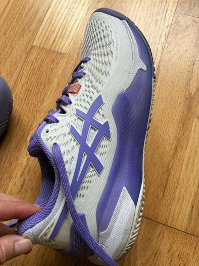 Asics tennis court shoes women