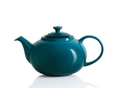 Le Creuset teapot in deep teal