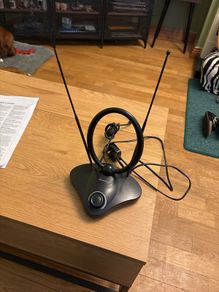 TV aerial - indoor powered