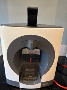 Nescafe Dolce Gusto Coffee Machine