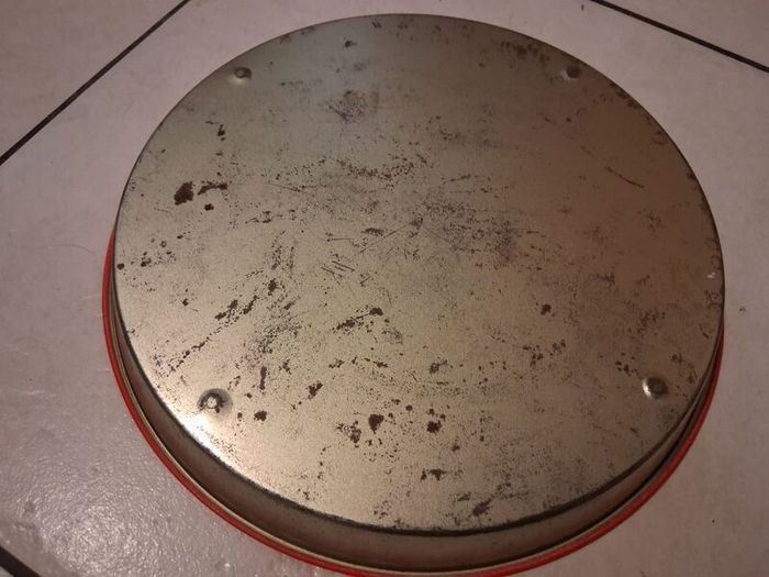 Original Vintage Coca-Cola tin waiters tray