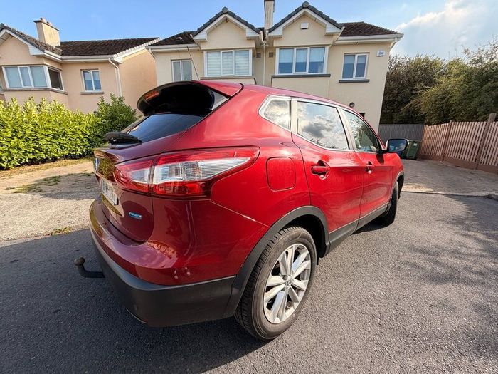 Nissan Qashqai 2015