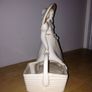 USA 954 Lady & Basket Figurine Image 7