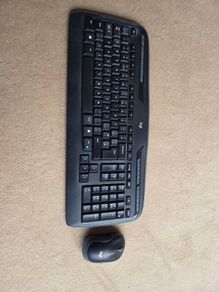logi wireless mouse and keyboard set