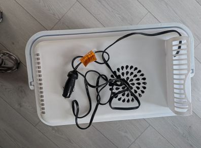 cooler box with car charger