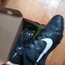 running shoes Image 2