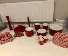 red dinnerware full kitchen set