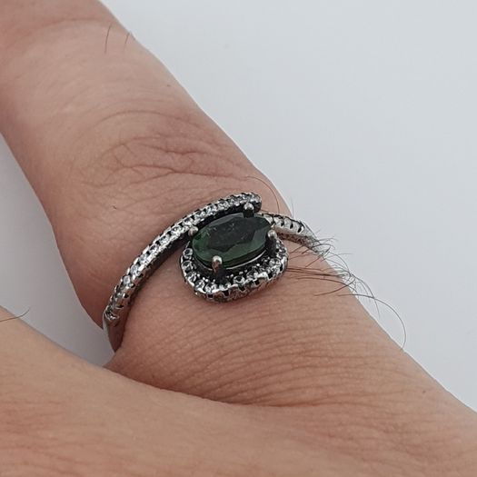 Vintage 925 Sterling Silver Green Tourmaline Ring Natural Gemstone Elegant Handmade Jewelry