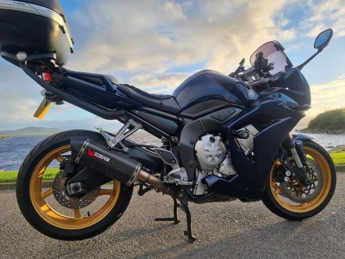 2009 Yamaha fz1. Loads of extras & upgrades