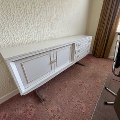 sideboard