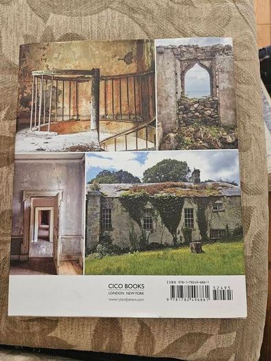 The Irish Aesthete Ruins Of Ireland. By Robert O' Byrne. First Edition Large Volume Hardback With Dustjacket In Good Condition.  See Photos For Same.