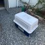 IATA-approved pet carrier - small/medium dogs - mint condition Image 3