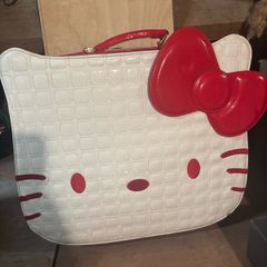Hello Kitty rolly suitcase