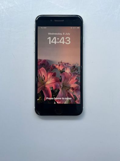 Apple iPhone SE 64 GB White