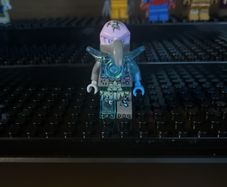 Lego Minifigure -- Legends Of  Chima -- Voron