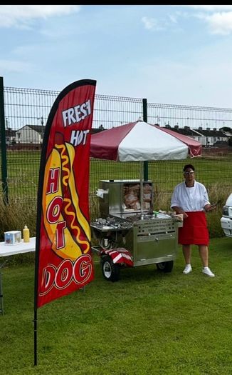 hot dog cart