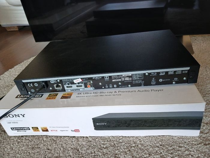 Sony 3D/4K TV bundle