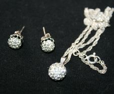 Silver 925 Earrings and a Necklace with a Pendant length 19" - 4,3g