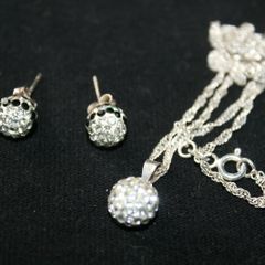 Silver 925 Earrings and a Necklace with a Pendant length 19" - 4,3g