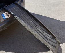 Dog ramp foldable