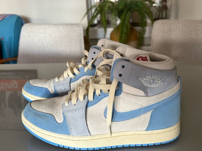 PRICE DROP! BARGAIN! UK Size 7.5 (but closer to an eight) and EUR 42 Air Jordan 1 Zoom CMFT 2 High White Phantom University Blue. As photos demonstrate, these are hardly worn, have no marks and are virtually as new.