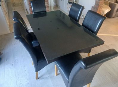 Dining Table & Chairs