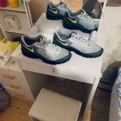 mens airmax size 8