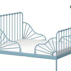 Extendable ikea Minnen kids bed