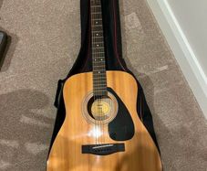 Yamaha F310 acoustic guitar