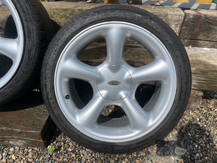 17" Ford  Alloy wheels Lug Pattern  4 X 108
